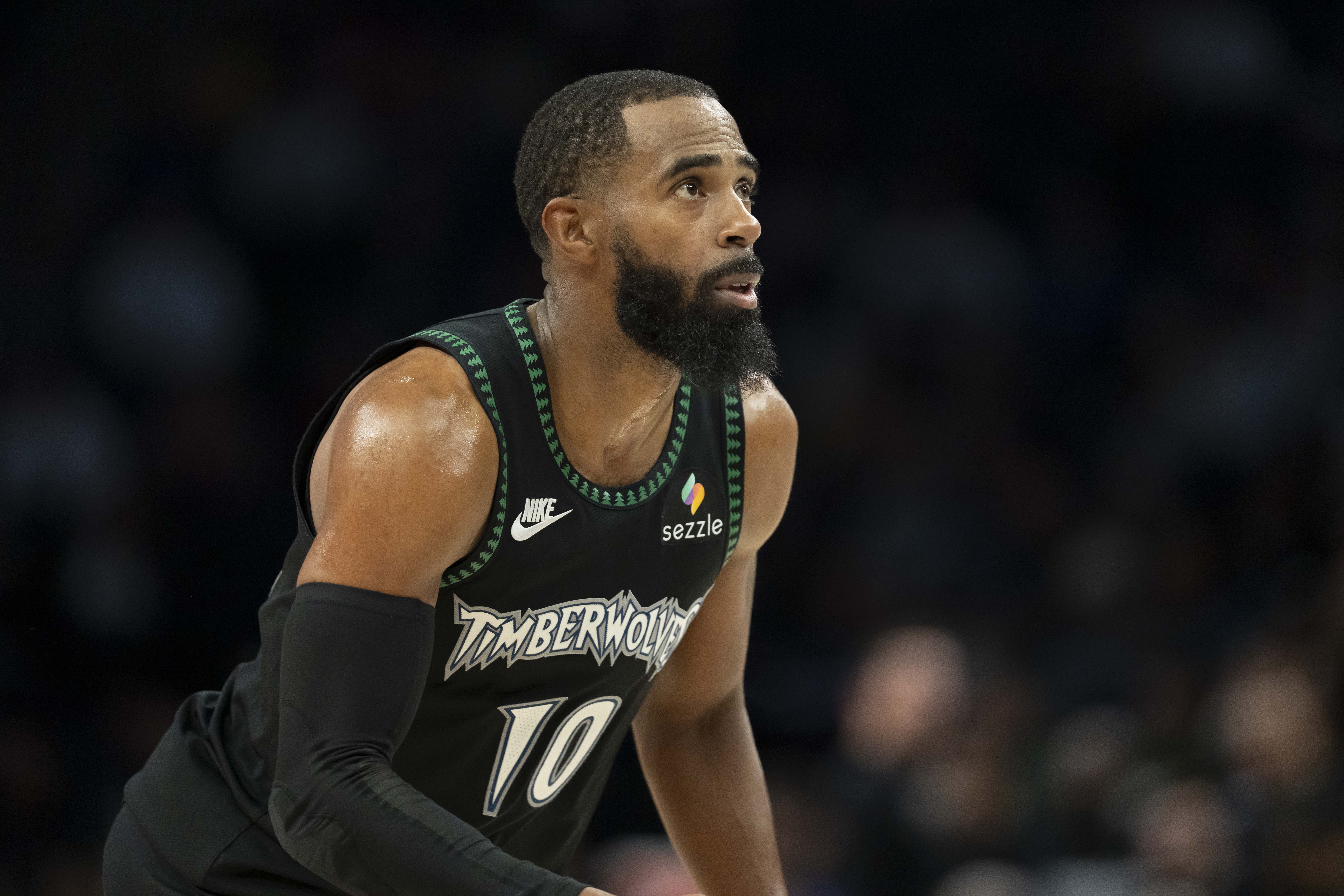 勒布朗·詹姆斯常规赛总得分突破43000分 现役追赶者需跨越漫长赛季