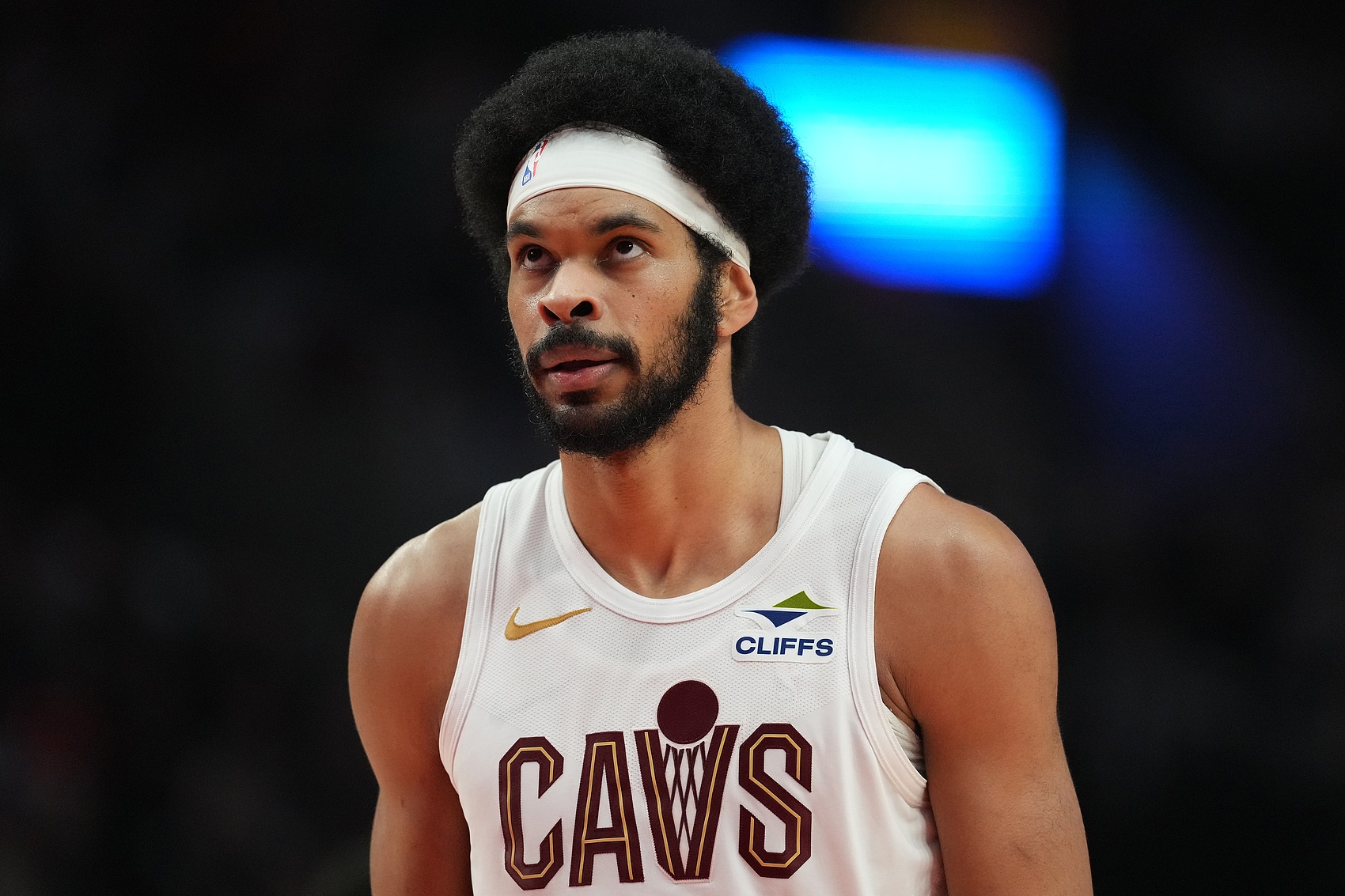 莫布里8投全中19+9+6 骑士主场险胜魔术