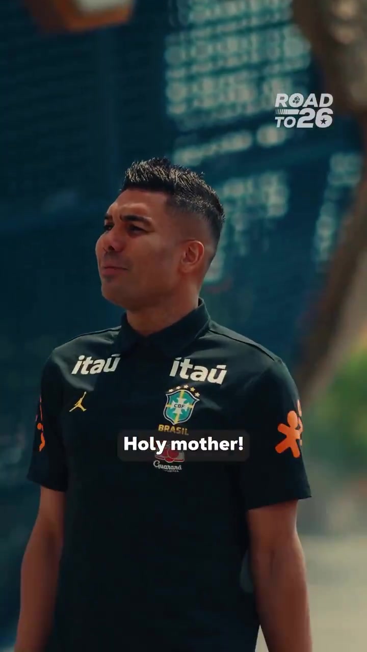 卡塞米罗赠莫德里奇巴西球衣 邀其改换门庭