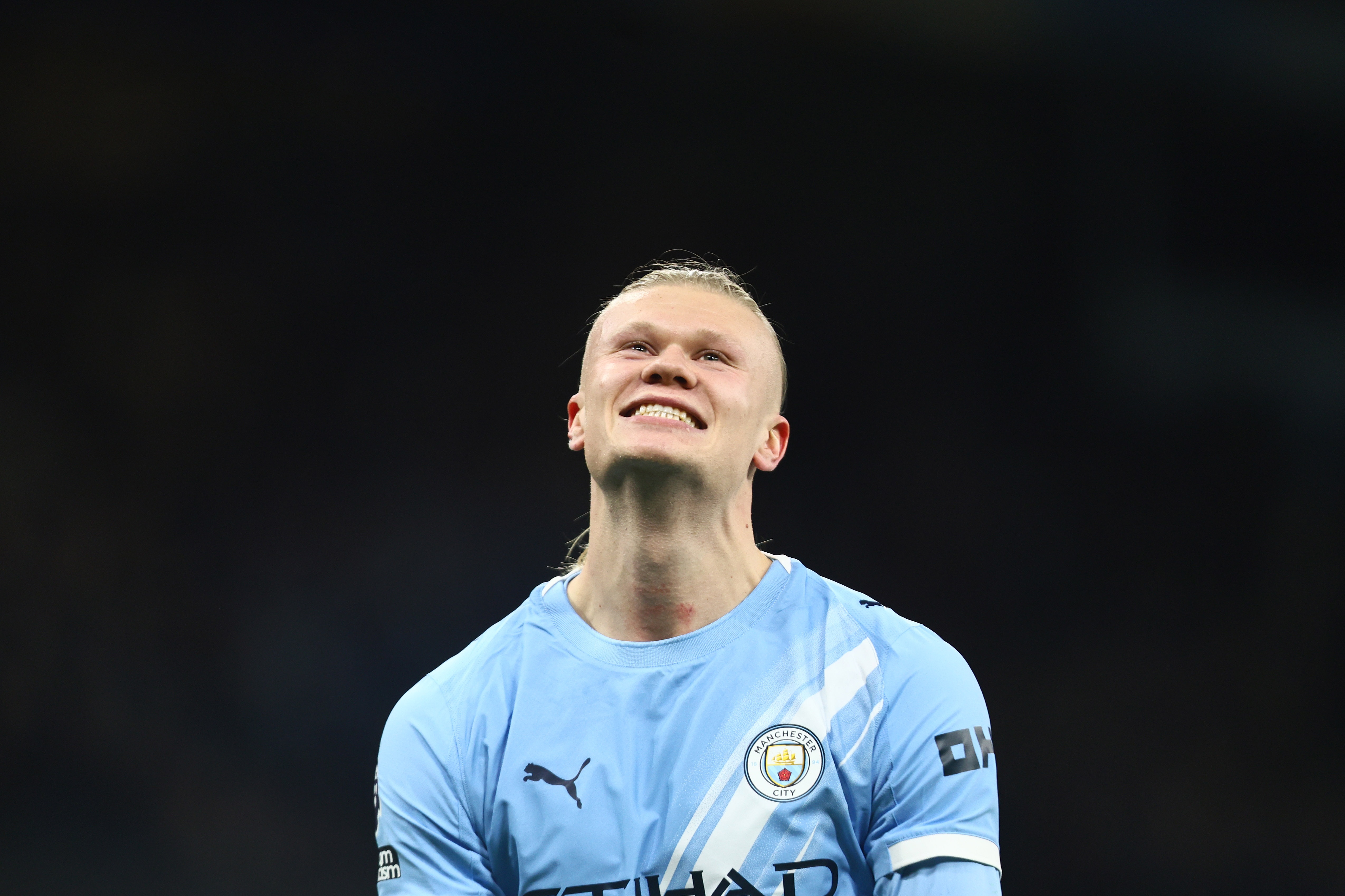 哈兰德130万克朗拍下挪威国宝级古籍 捐赠家乡蒂默市镇