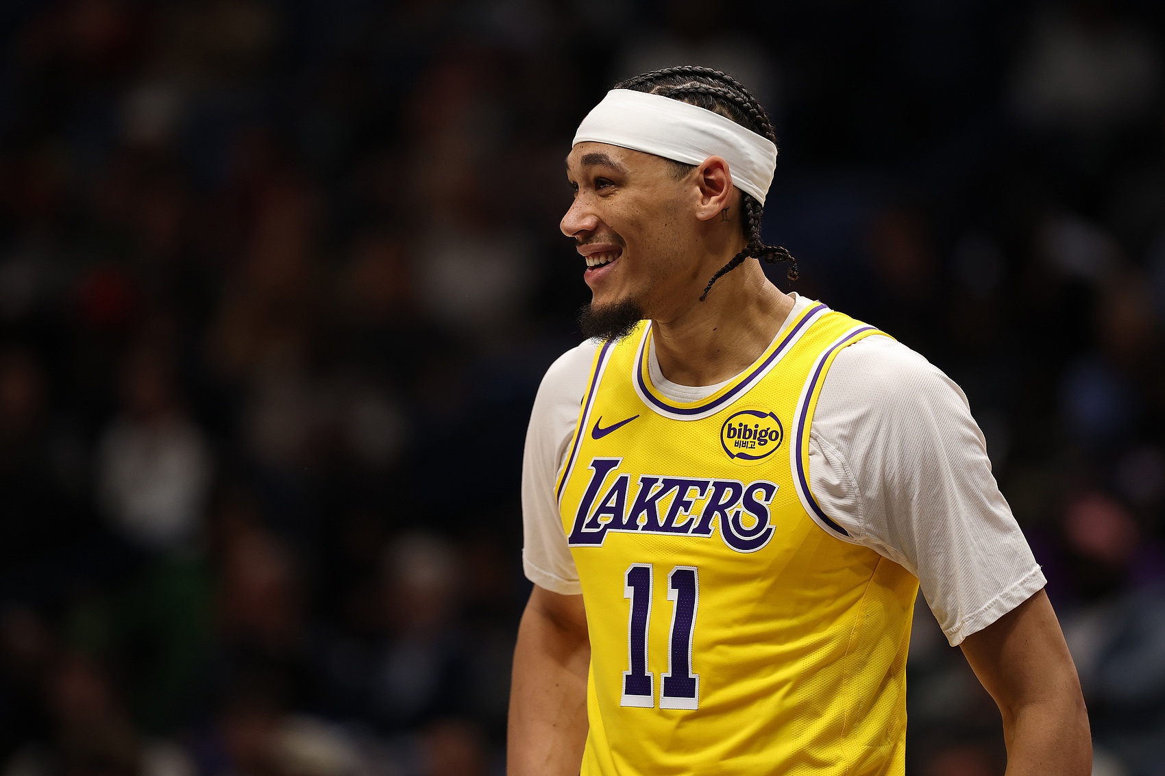 海斯高效21+10解析湖人空间逻辑 称詹里吸引包夹后自己需处可传球位置 海斯高效21+10解析湖人空间逻辑 称詹里吸引包夹后自己需处可传球位置