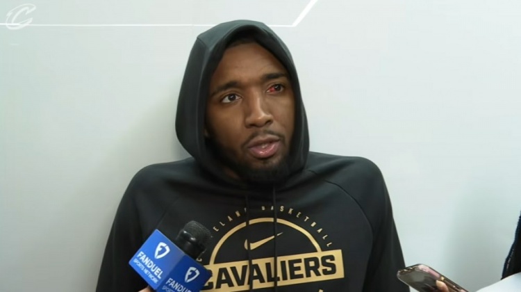 米切尔复盘负热火:护筐真空致败局 直言判罚尺度不一 米切尔复盘负热火:护筐真空致败局 直言判罚尺度不一