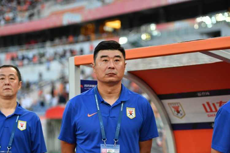 泰山0-4玉昆 记者陈永直指体系性困境 泰山0-4玉昆 记者陈永直指体系性困境