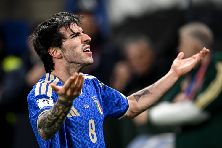 托纳利传射定乾坤 意大利晋级附加赛决赛