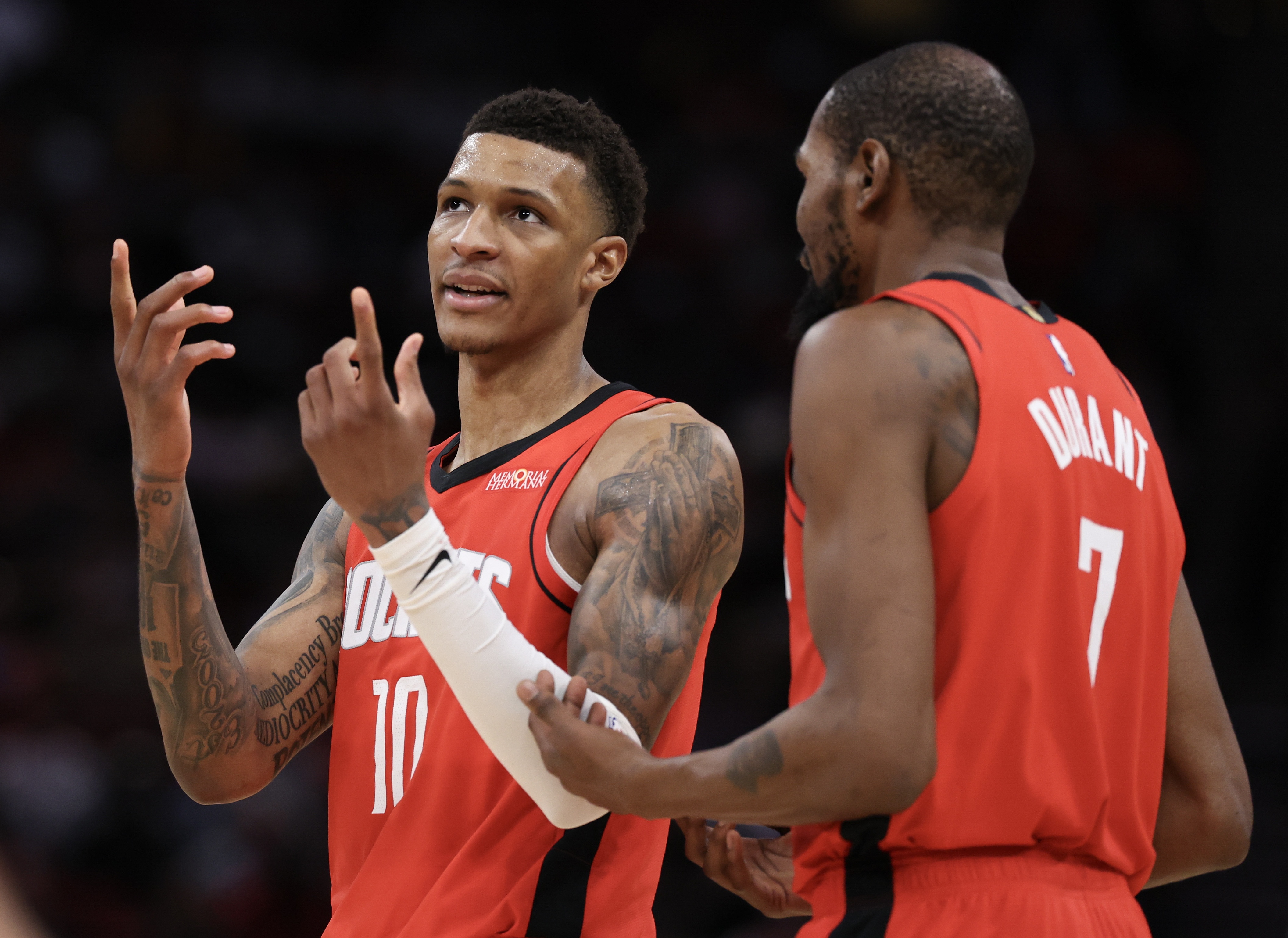 火箭加时崩盘创29年耻辱纪录 本季11次两位数领先遭翻盘 火箭加时崩盘创29年耻辱纪录 本季11次两位数领先遭翻盘