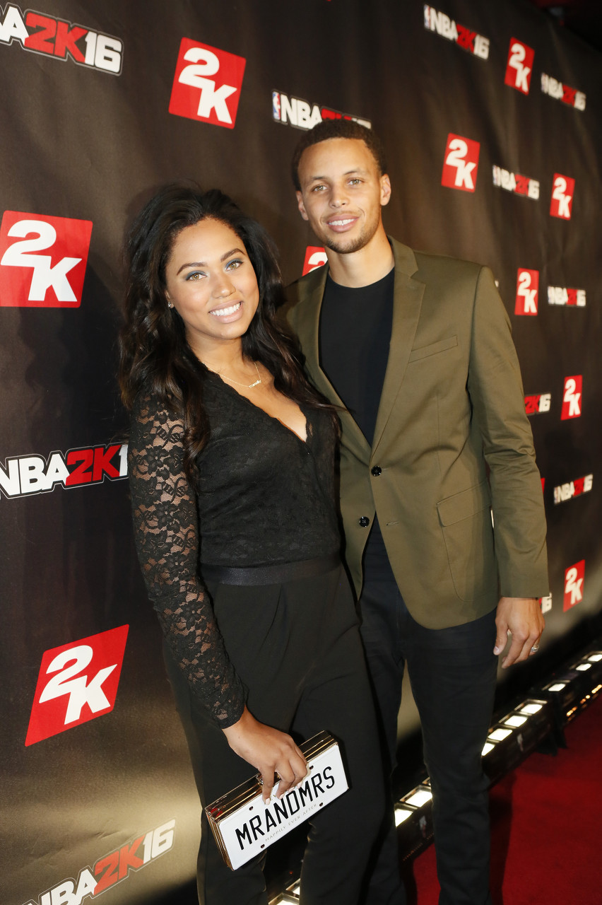 库里谈婚姻哲学:无完美关系 两人不能同时放弃 库里谈婚姻哲学:无完美关系 两人不能同时放弃