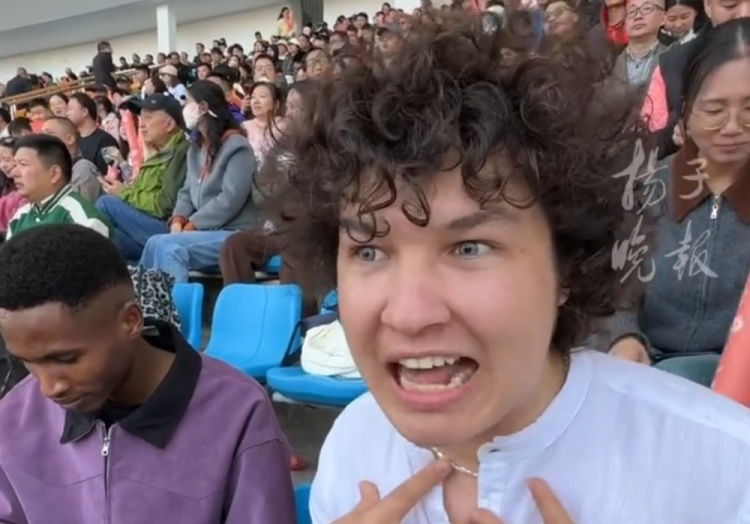 苏超热身赛太湖德比战平 无锡主场涌入两万观众