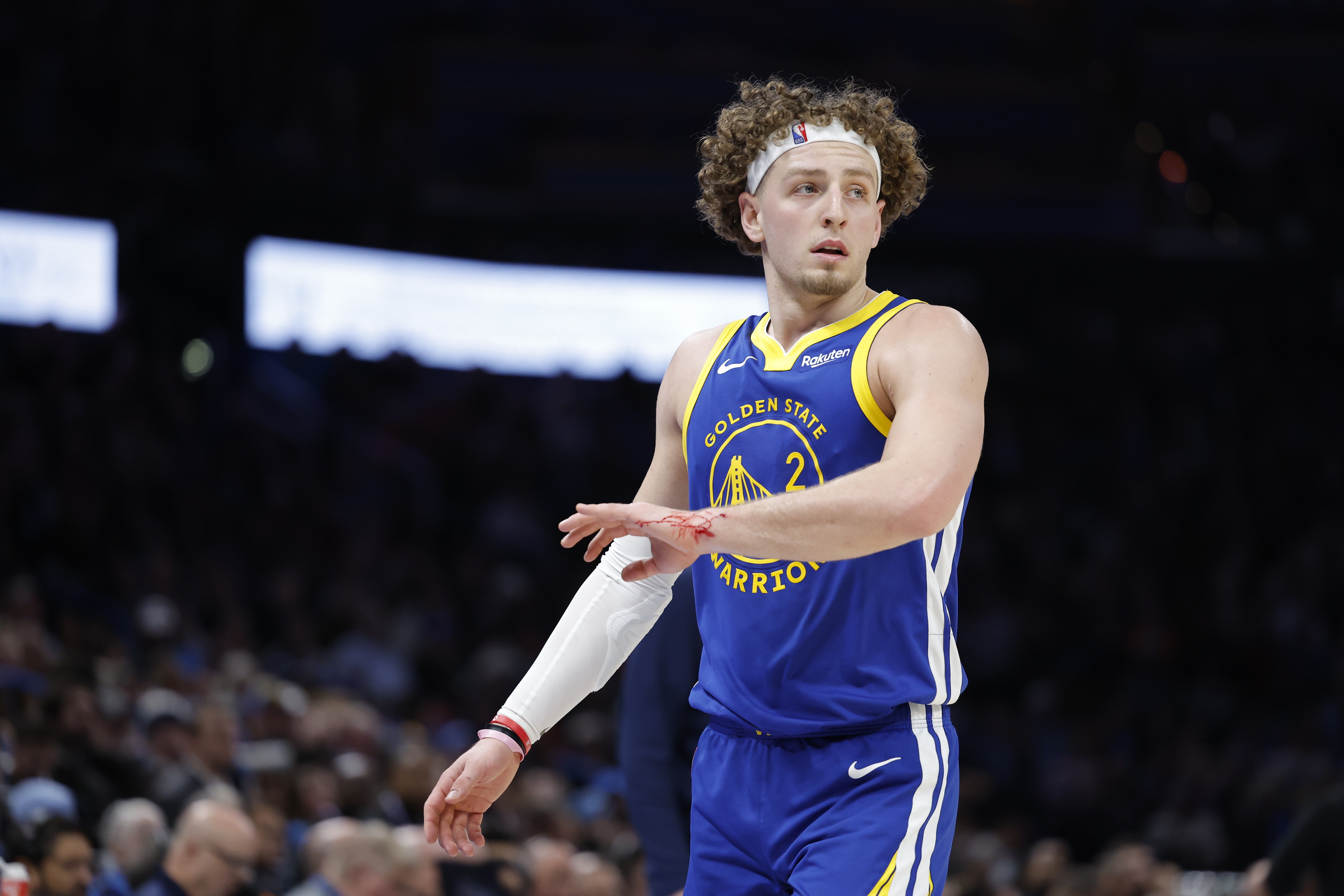 波杰姆斯基高效23分难阻勇士惨败掘金