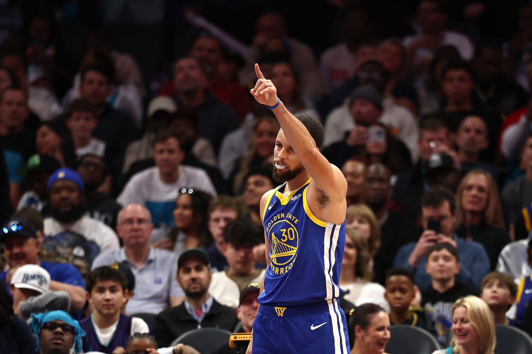 勇士赛季末段战略清晰 库里伤情管理直指乐透签位 勇士赛季末段战略清晰 库里伤情管理直指乐透签位