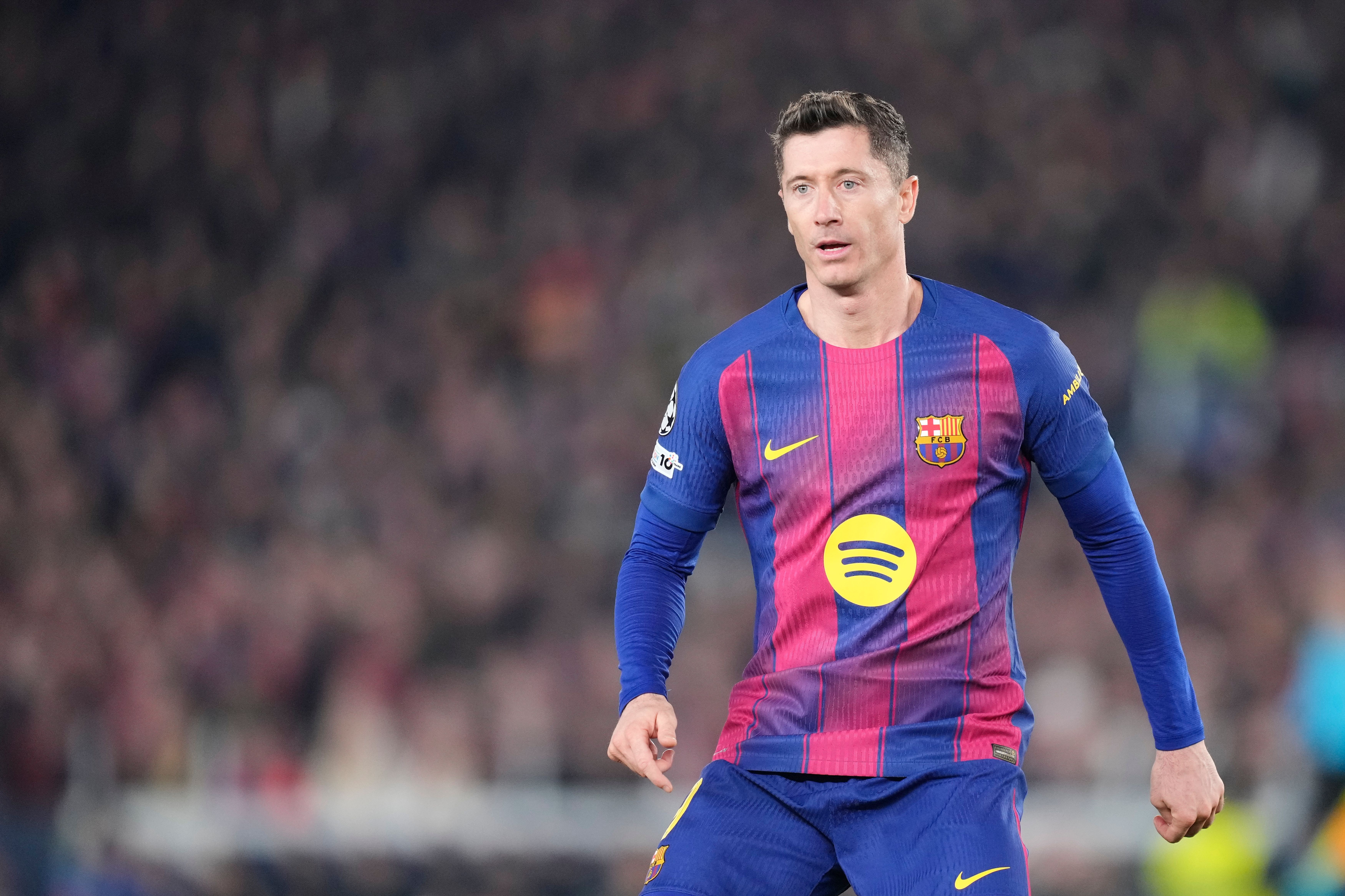 道格拉斯·科斯塔力荐尤文签莱万 评弗拉霍维奇仍有成长空间