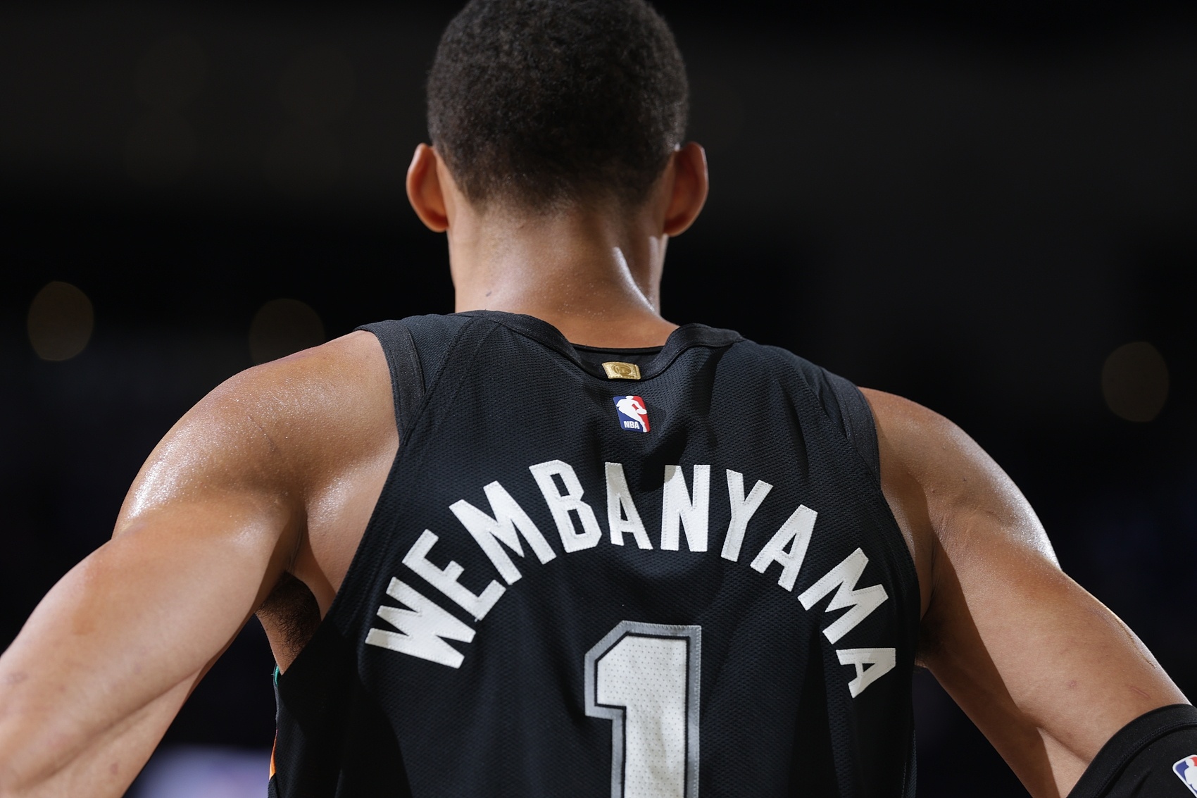 皮尔斯评文班亚马 兑现天赋配得上赞誉