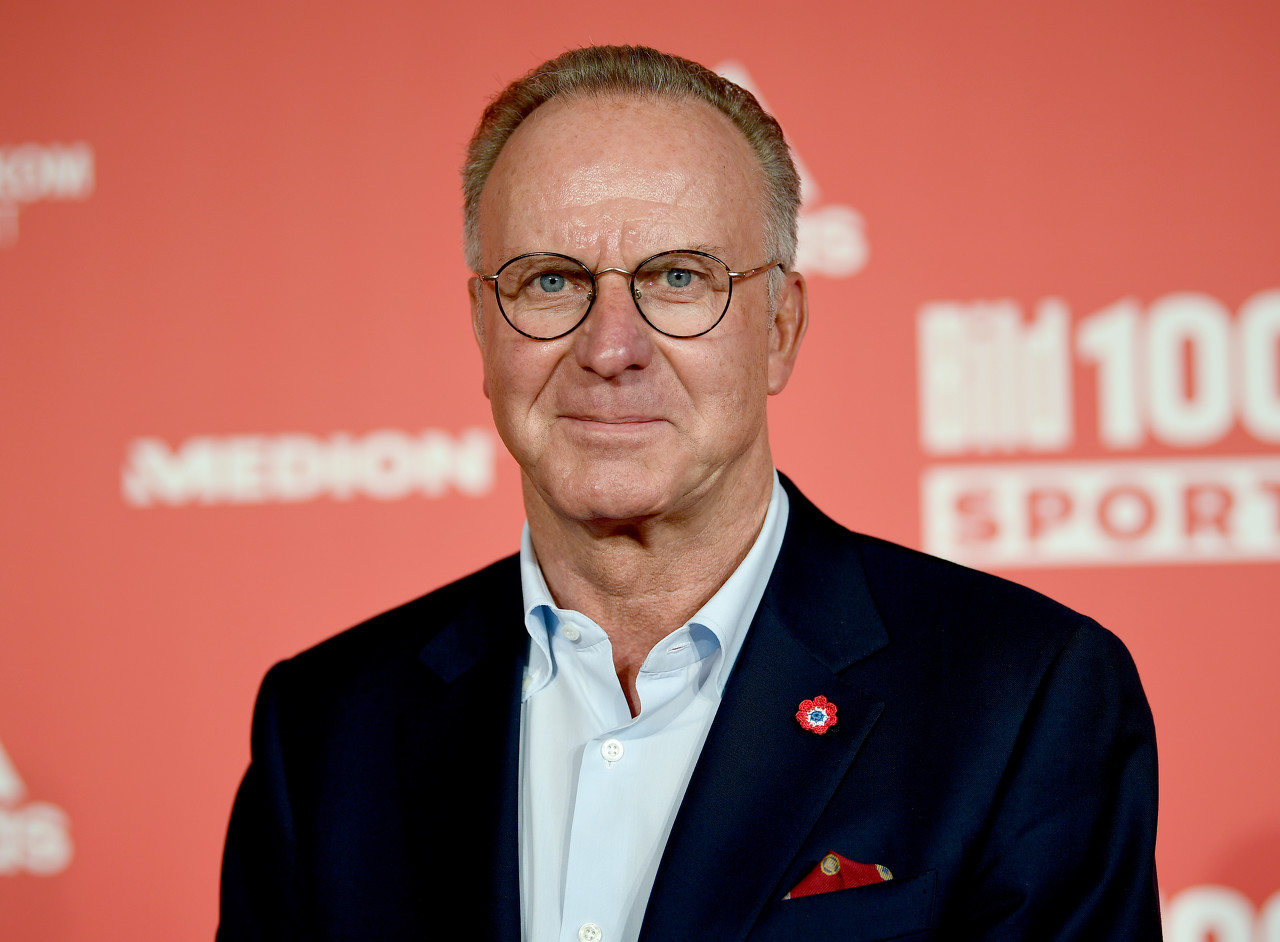 鲁梅尼格炮轰经纪人佣金失控 直言拜仁将强硬应对