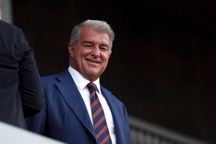 哈维炮轰拉波尔塔 梅西回归失败源于权力恐惧