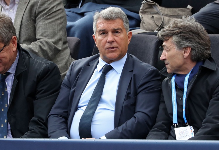 哈维炮轰拉波尔塔 梅西回归失败源于权力恐惧