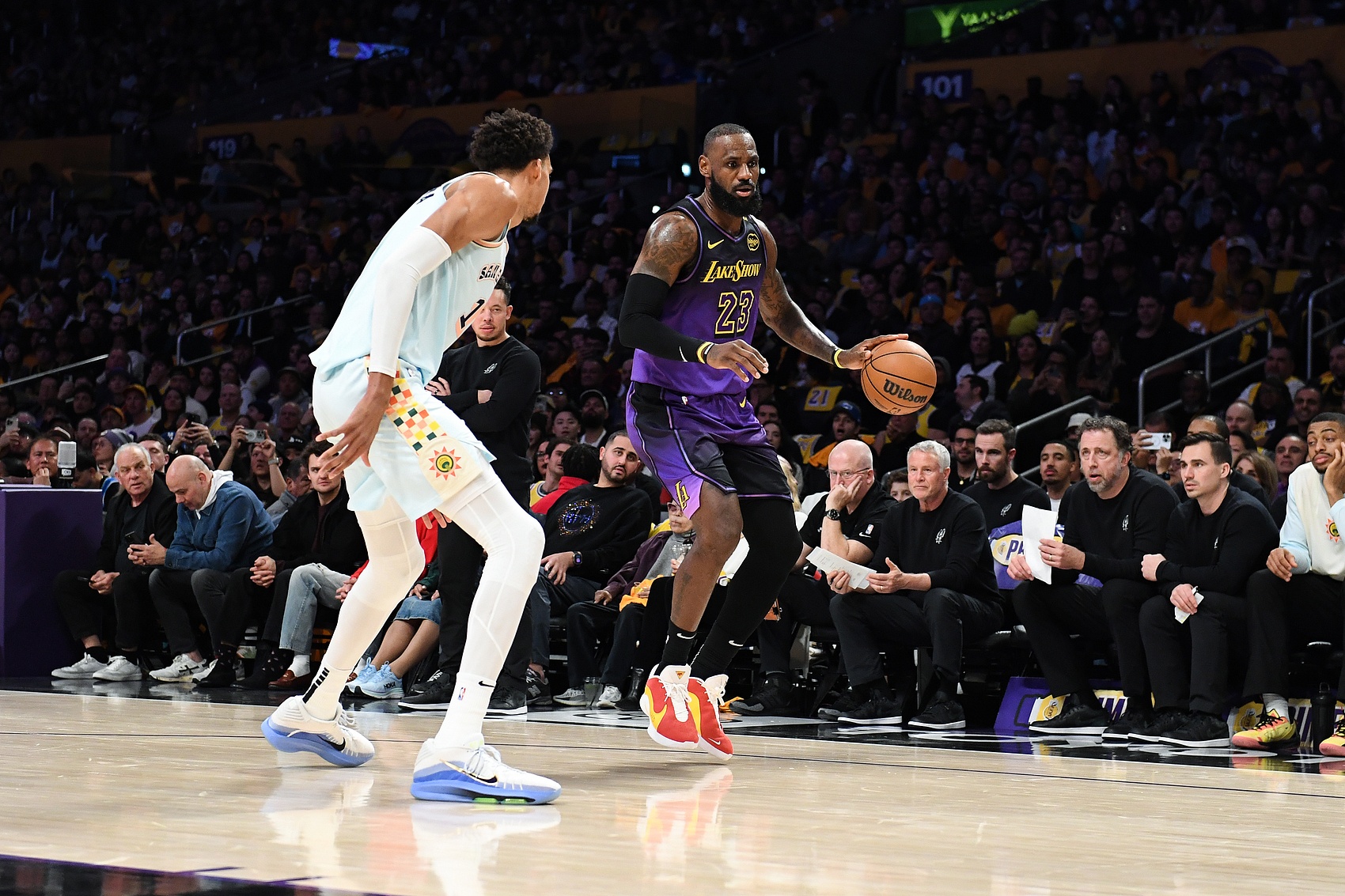 詹姆斯40岁宣言 高尔夫后挑战国际象棋