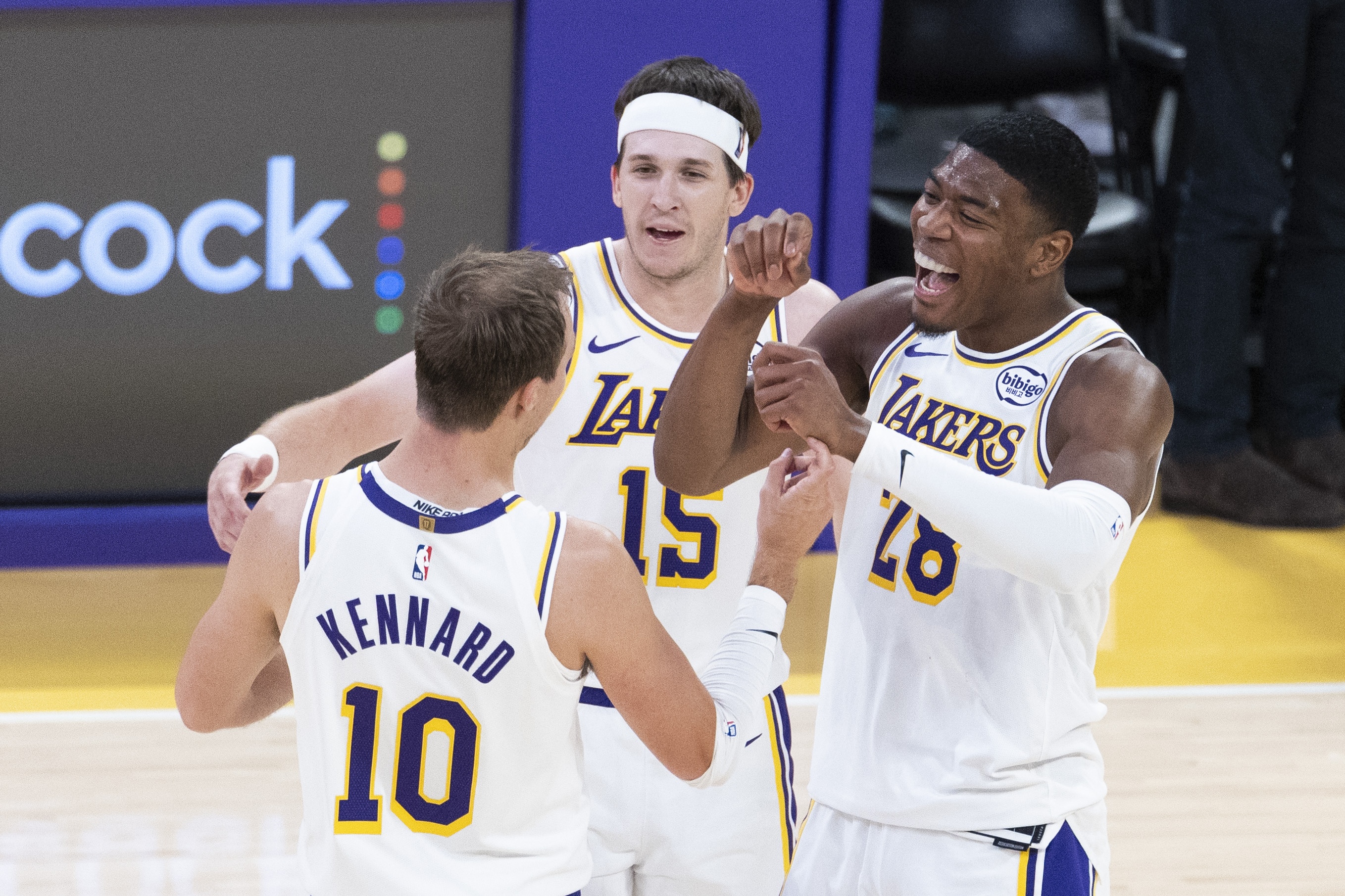 湖人今夏手握5000万空间 计划续约里夫斯八村塁等四人