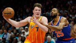 [克尼佩尔集锦]这新秀太NB了！康神克尼佩尔三分10中6射落26分11板8助力斩纽约