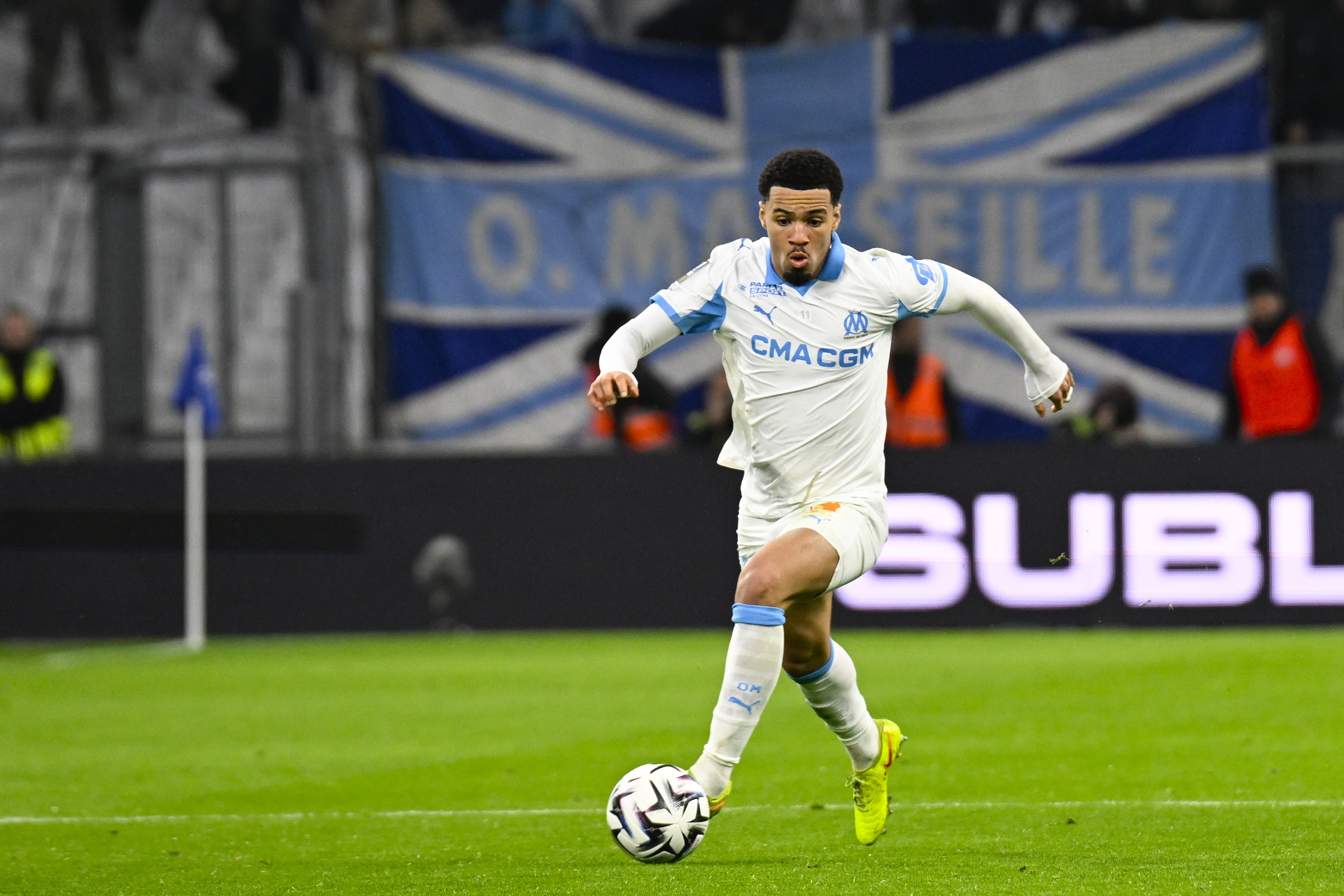 恩瓦内里租借马赛含特殊条款 出场越多租借费越少