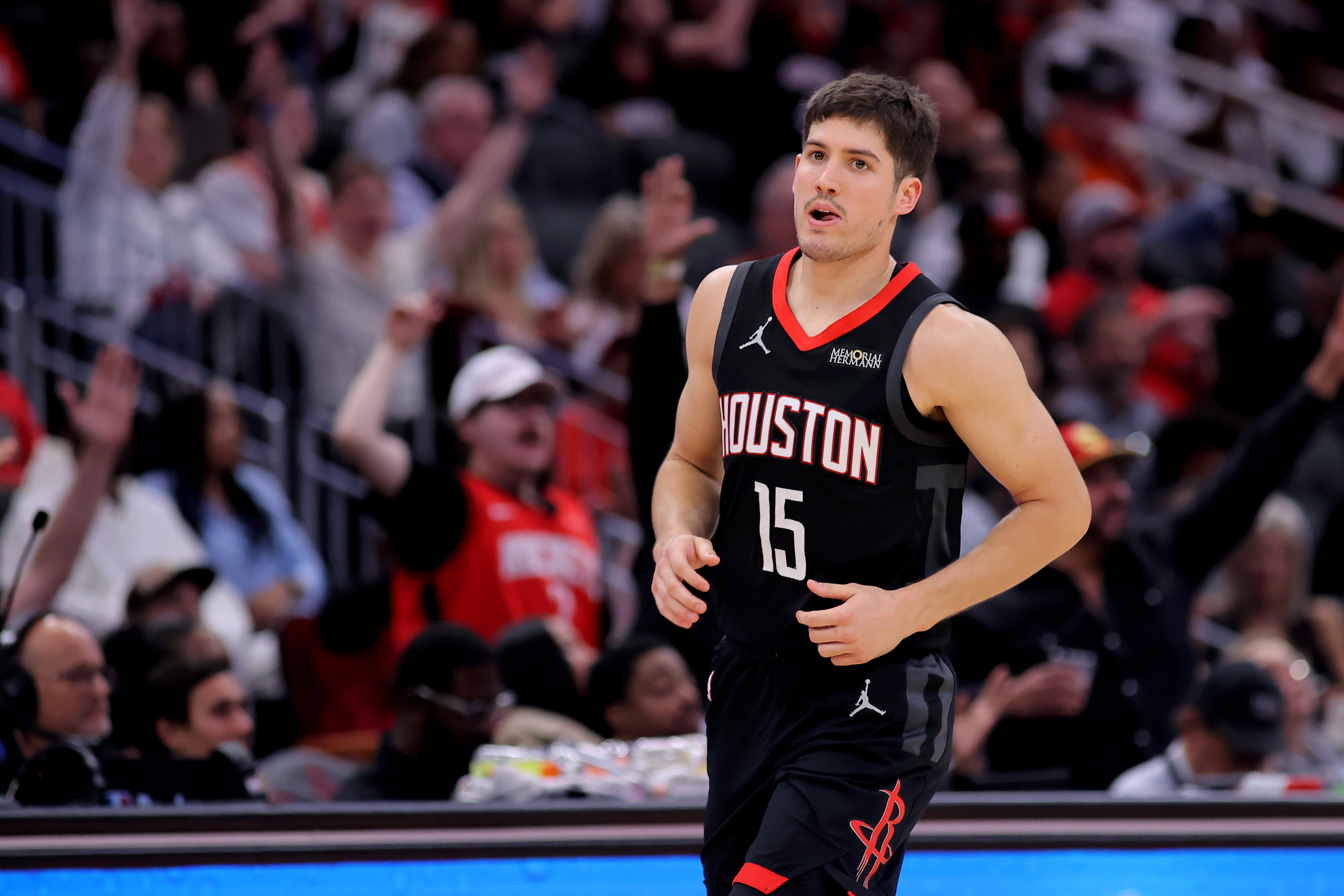 谢泼德谈角色切换 首发替补无差别准备 谢泼德谈角色切换 首发替补无差别准备