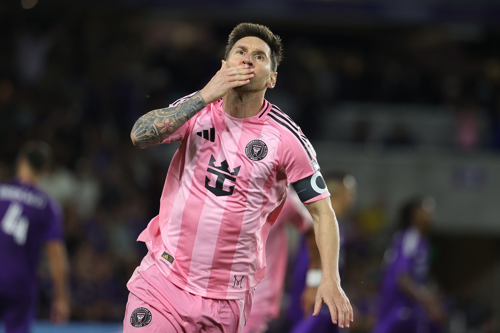 萨拉赫离队抉择背后的国家队枷锁 埃及总监公开警告引博弈 萨拉赫离队抉择背后的国家队枷锁 埃及总监公开警告引博弈