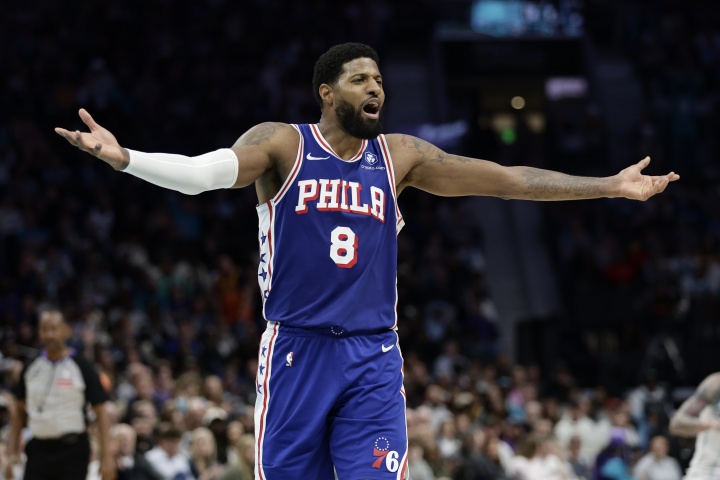 文班亚马41+18力压布朗43分 当选单日最佳球员