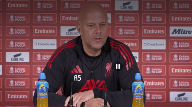 斯洛特确认阿利松缺阵巴黎 预计赛季末复出