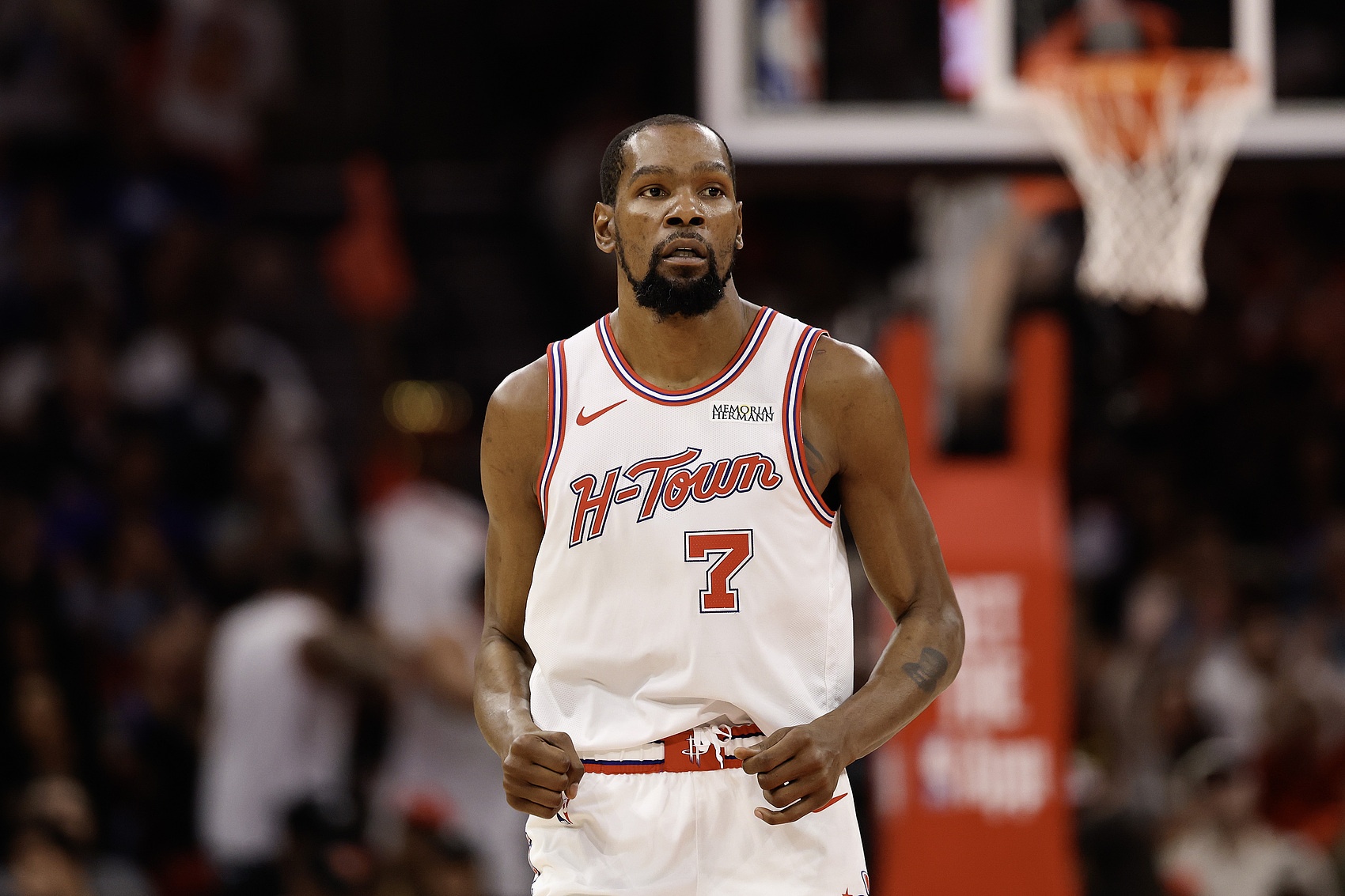 37岁杜兰特出勤率与时长双高 总出场时间联盟第二 37岁杜兰特出勤率与时长双高 总出场时间联盟第二