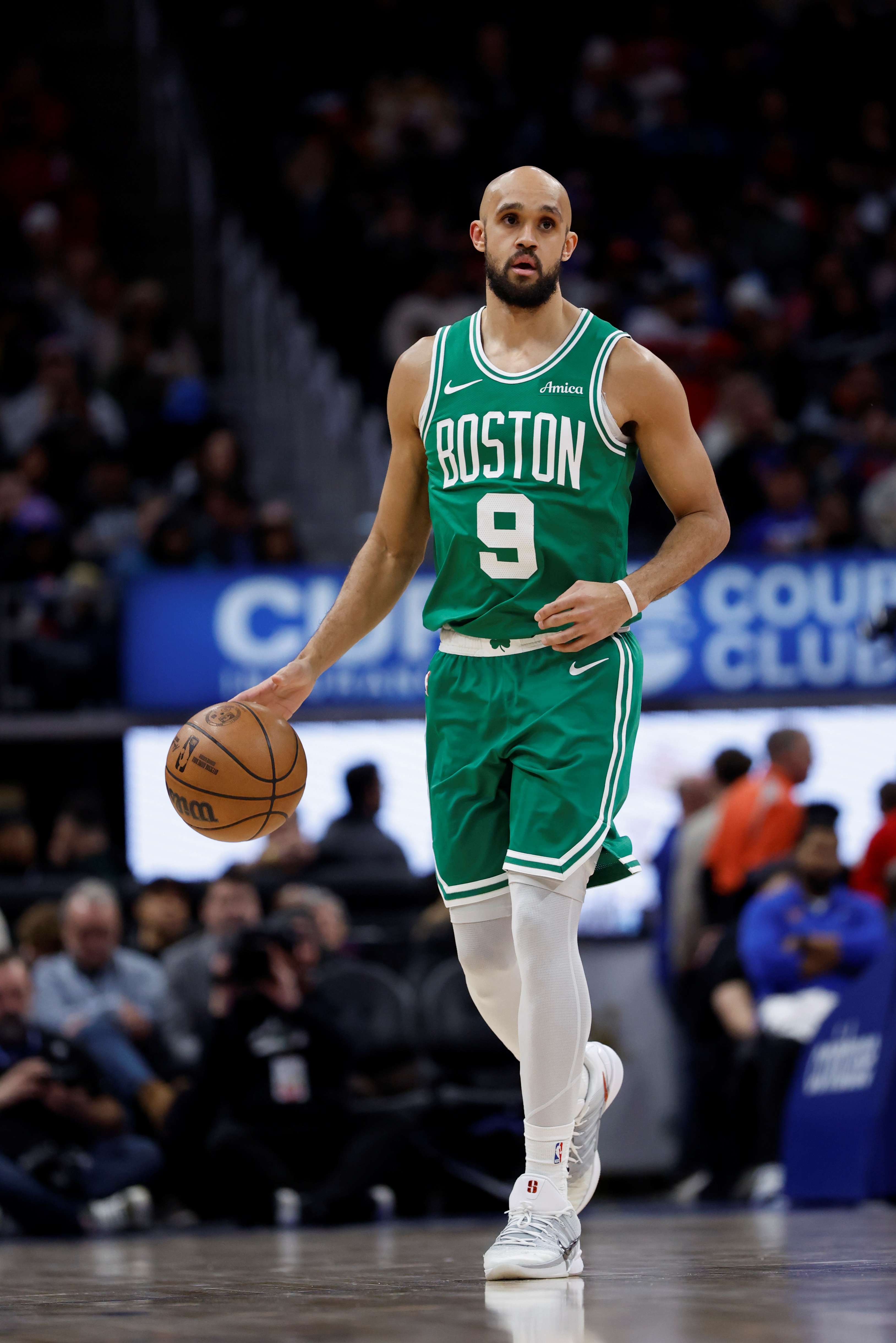 怀特三分9中5正负值+34 绿军主场大胜雄鹿