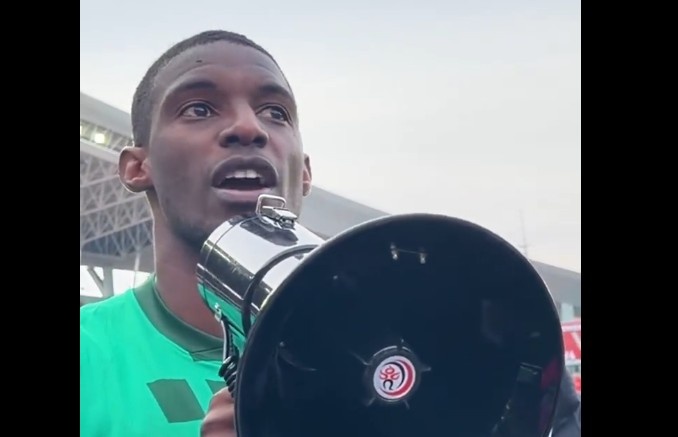 国安客负辽宁法比奥赛后喊话球迷 下周日工体必须拿下成都 国安客负辽宁法比奥赛后喊话球迷 下周日工体必须拿下成都