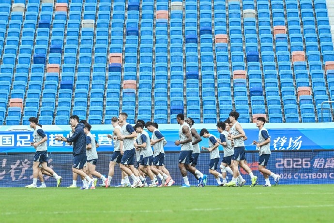 深圳队赛前最后一练 全员合练状态稳定 深圳队赛前最后一练 全员合练状态稳定