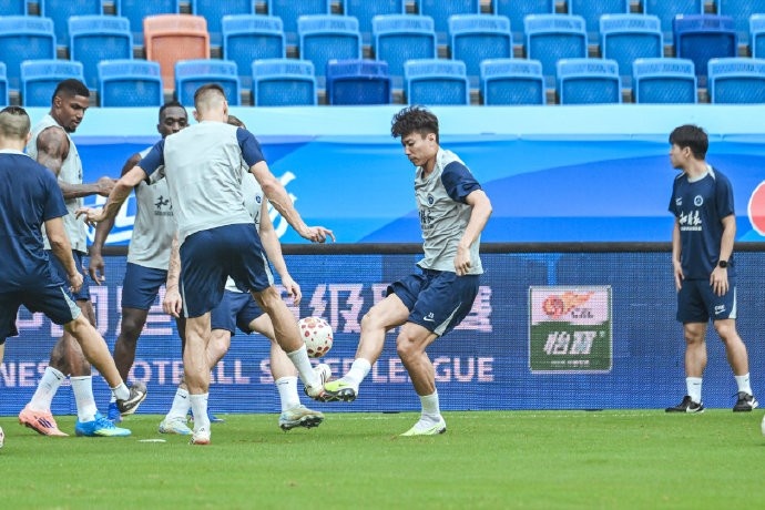 深圳队赛前最后一练 全员合练状态稳定 深圳队赛前最后一练 全员合练状态稳定