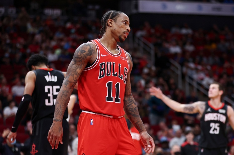 爱德华兹自嘲表现不佳 季后赛历史低效出手榜艾弗森独占三席