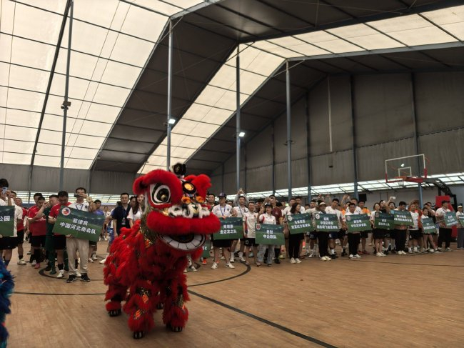 第五届一带一路华人华商足球邀请赛雅加达落幕 柬埔寨金边龙之队夺冠