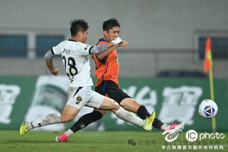 十人厦门飞鹭客场0-1温州,三连胜遭大雨终结 十人厦门飞鹭客场0-1温州,三连胜遭大雨终结